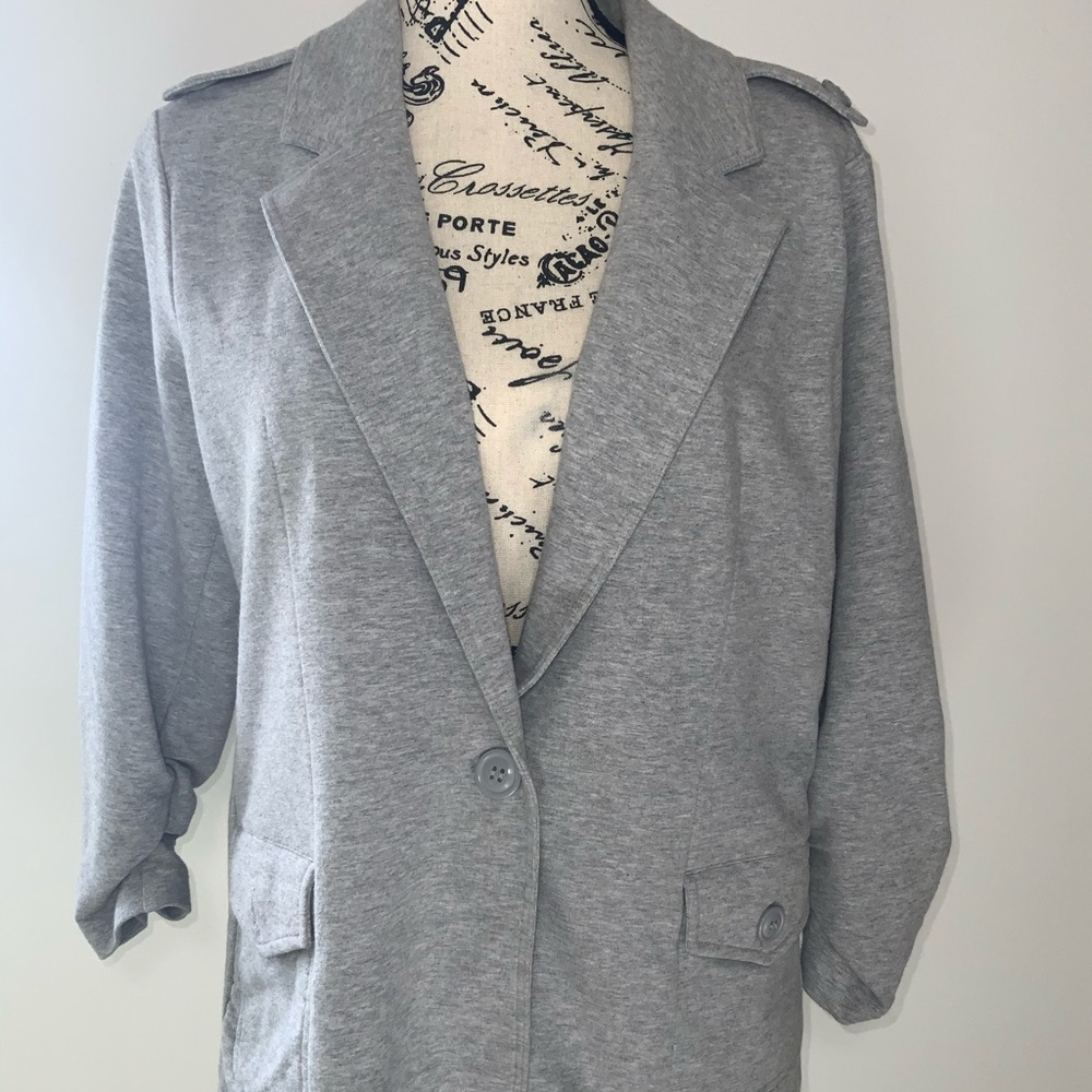 Retro Suit Jacket w/Pockets & Shoulder Detail